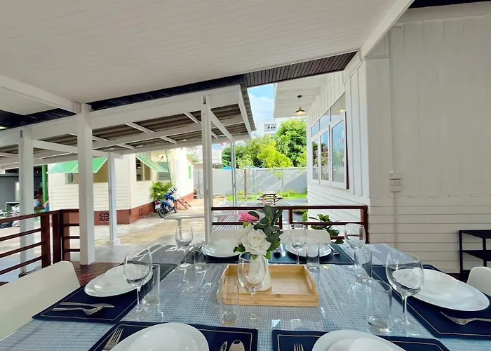 Entire House 3br - White And Ferienhaus *