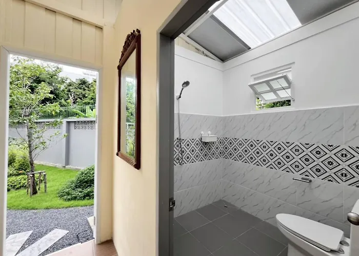 Entire House 3br - White And Ferienhaus Bangkok